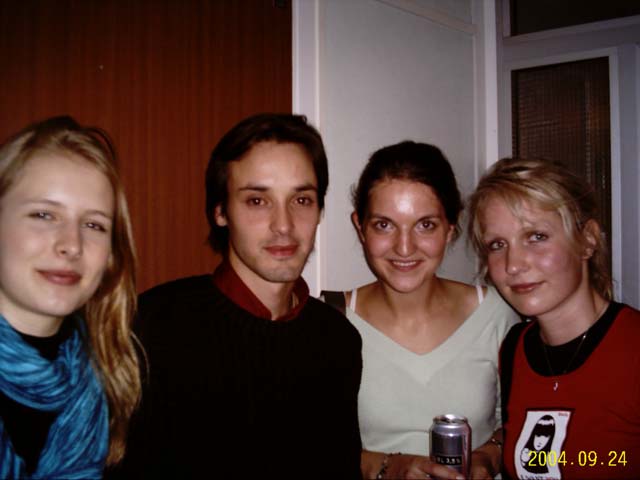 Elodie (Frankreich), Matthieu (Frankreich), Hanna und Steffi